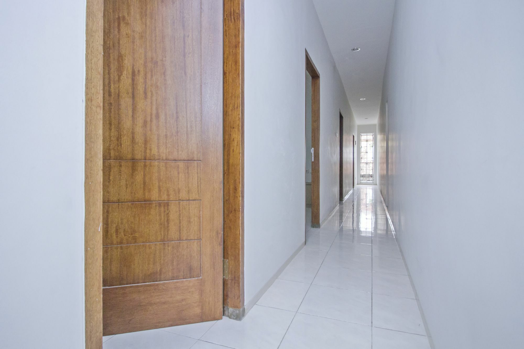 Urooms Tanah Abang 3*
